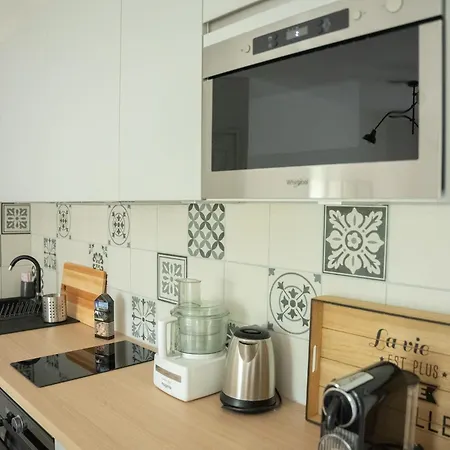 De Florigny Avec Parking Souterrain Et Terrasse Apartamento *